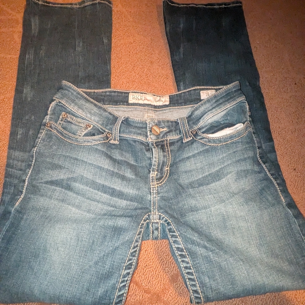 BKE Women's Medium Blue Straight-Leg Jeans